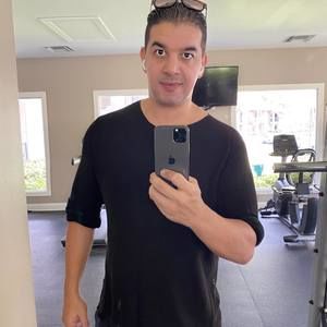 Meet your Posher, Adil